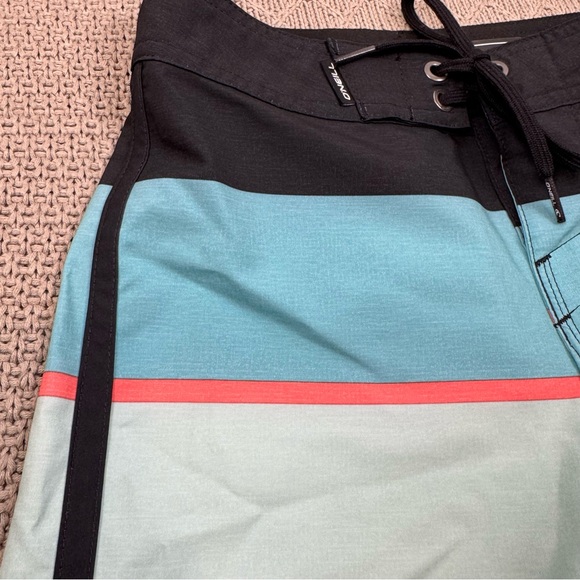 O'Neill Boys Youth Aqua and Brown Board Shorts 24/8 - Picture 2 of 13